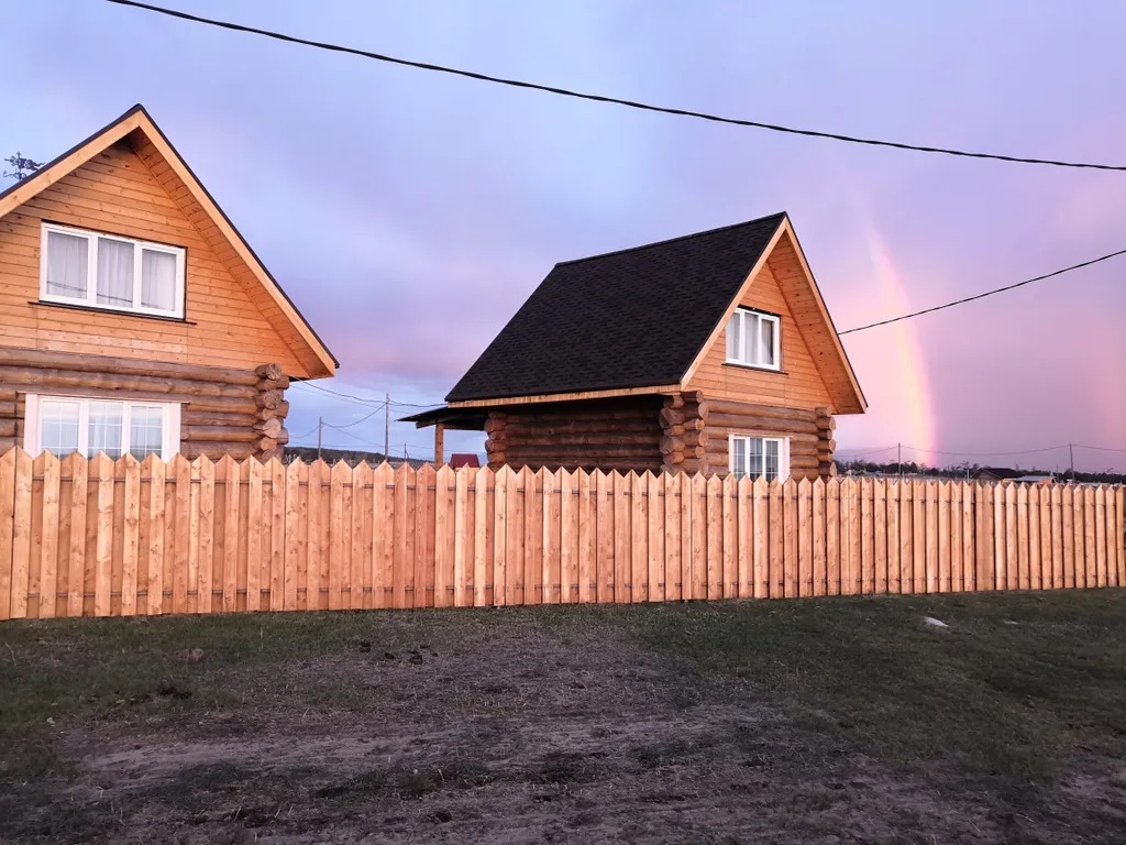 Уютный домик на берегу Байкала