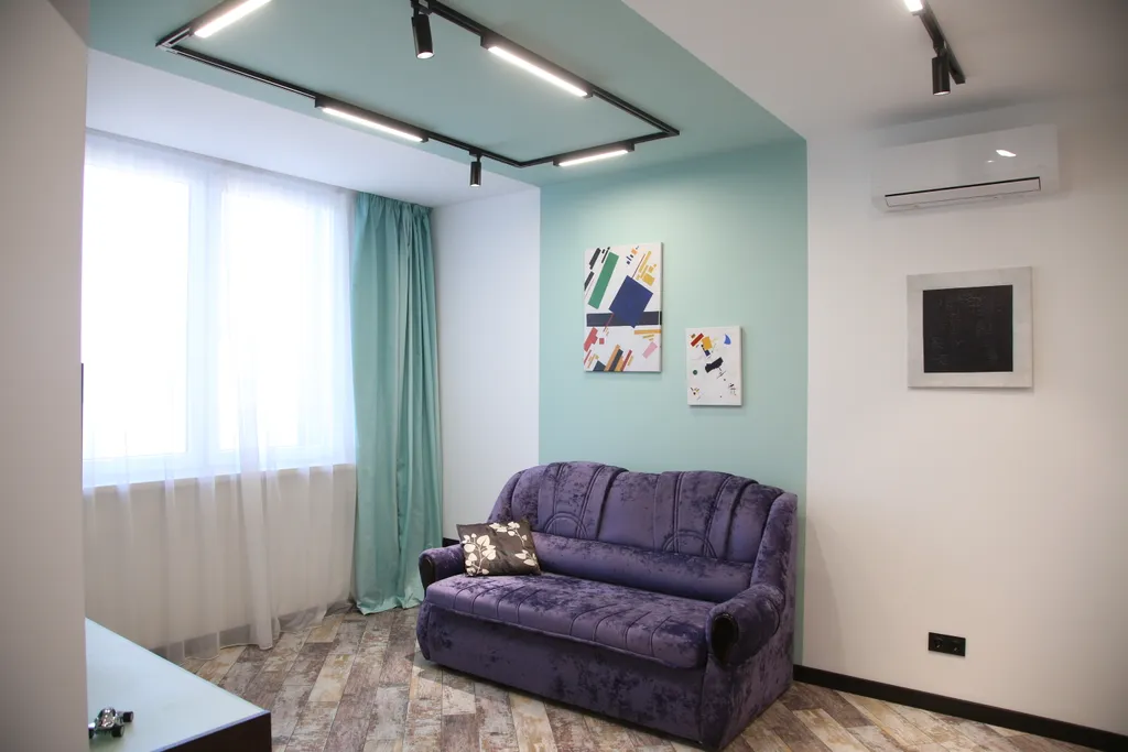 Квартира Апартаменты "Малевич" - мята лаванда и горький шоколад в интерьере — Калининград