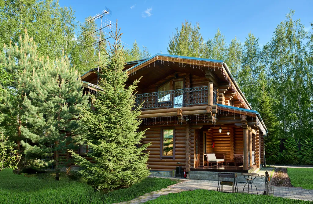 Усадьба с шикарной территорией и банным комплексом