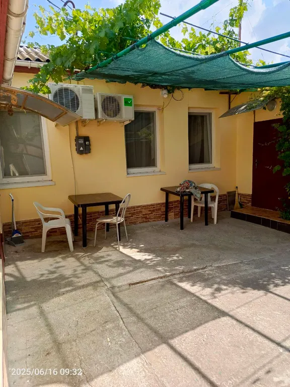 Уютный номер в старом городе, с небольшим двориком на 2 номера