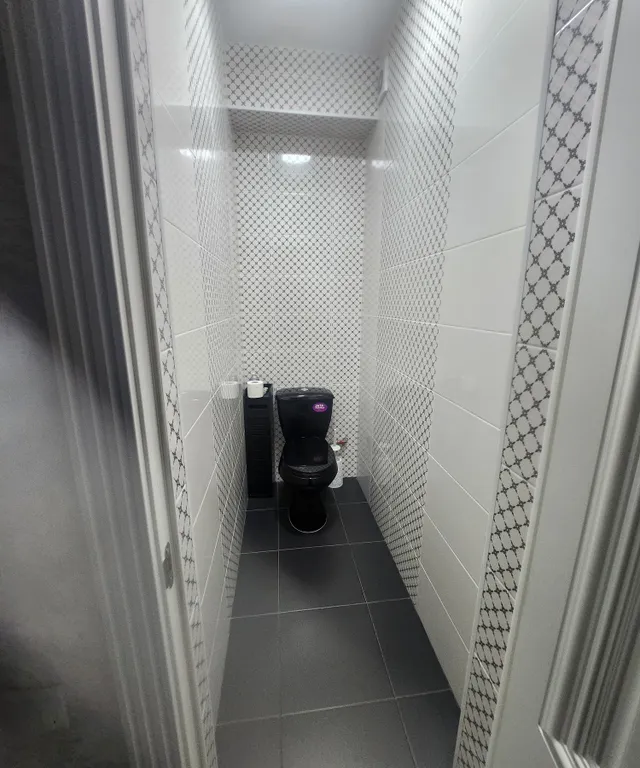 Большой дом с видом на гору