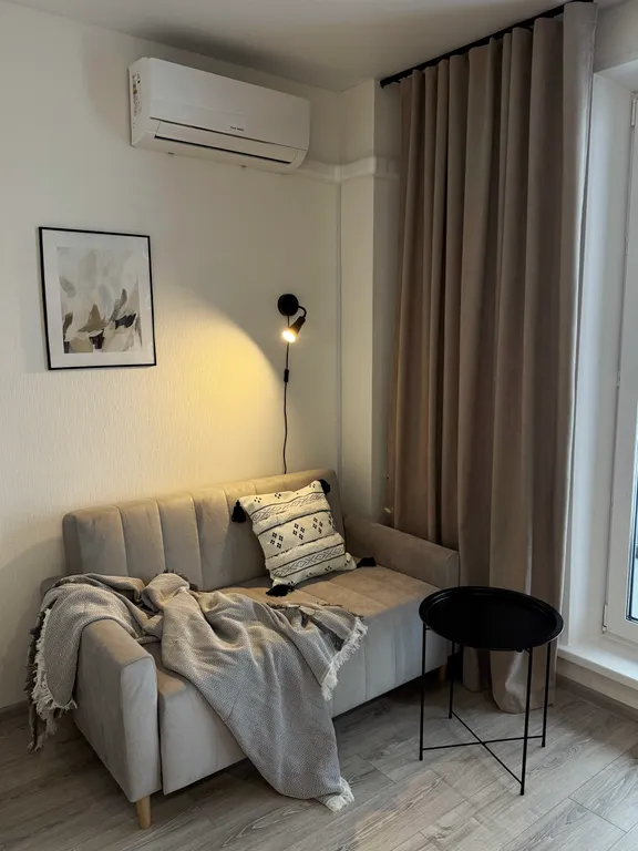 Уютная квартира - студия с видом на озеро