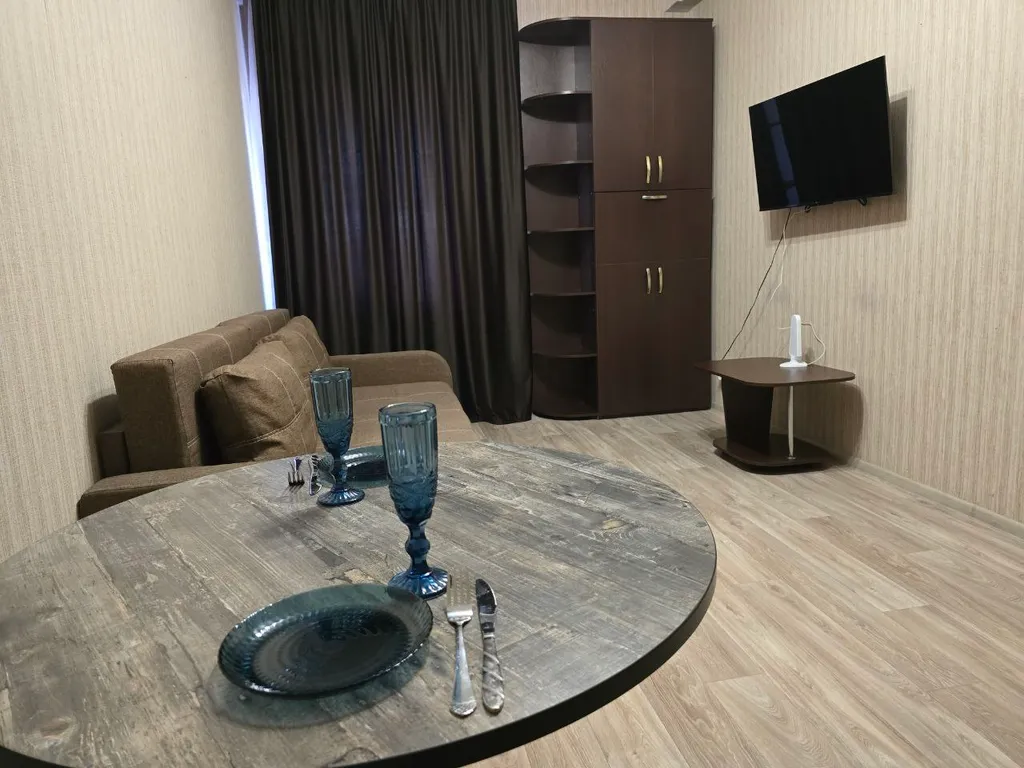 Уютная, современная квартира в новом доме — аренда посуточно в Мариуполь