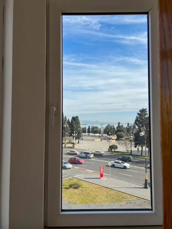 Уютная квартира с видом на Девичью башню