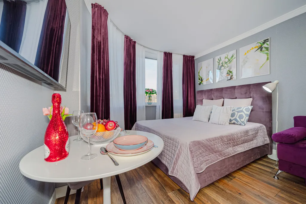 Удобная локация в самом центре у метро с видом на город и арену