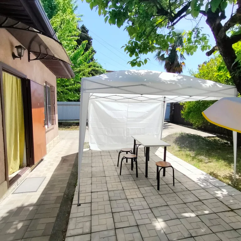 Коттедж Уютный дом у моря — Сухум