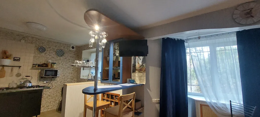 Большая квартира на Ольгином пруду.