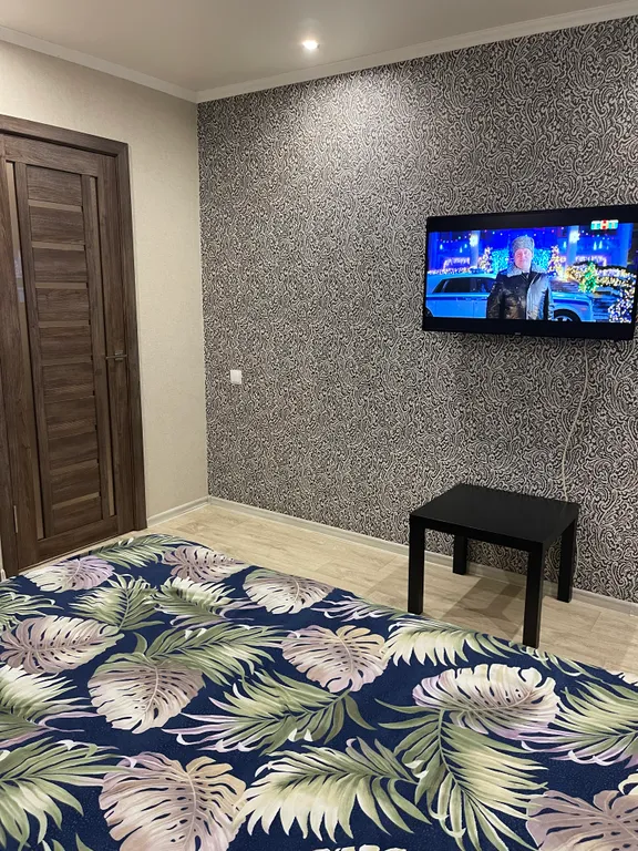 Двухкомнатная квартира в центре города — аренда посуточно в Шахты