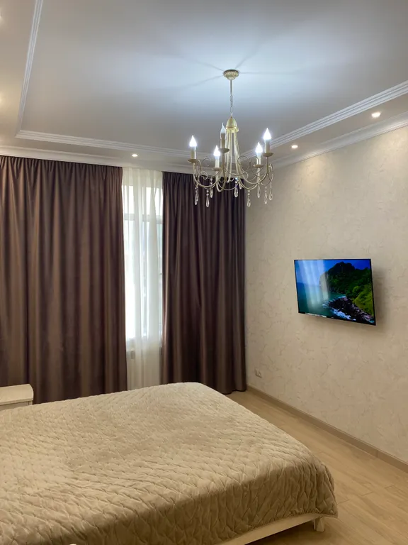 Уютная квартира в центре города с видом на горы