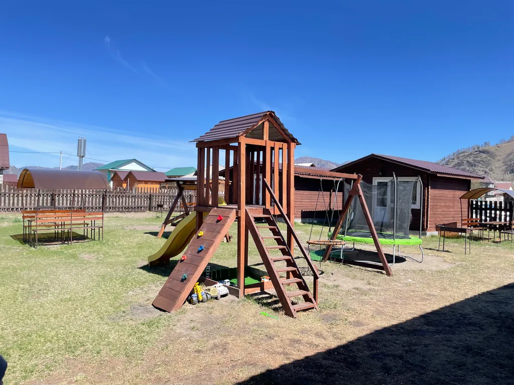 Домик-студия с видом на горы