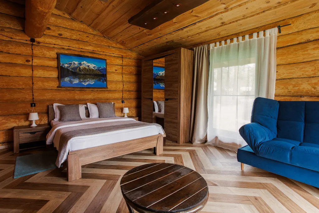 Шале У реки