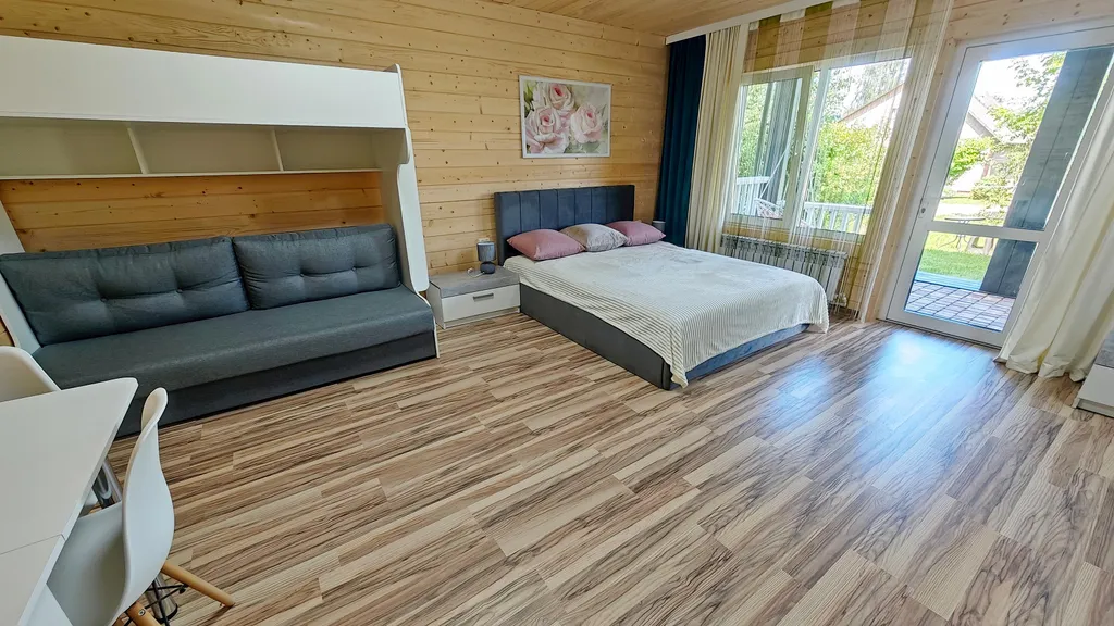 Квартира Изумрудная студия люкс с собственной террасой и отдельным входом — аренда посуточно в Браслав