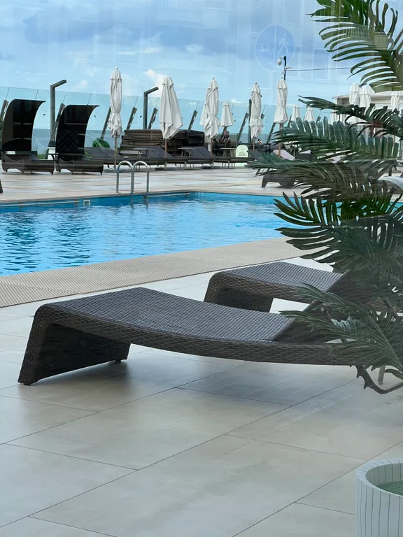 Студия с видом на море