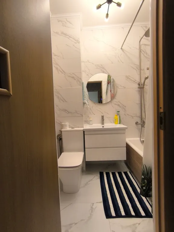 Квартира с балконом и видом на горы