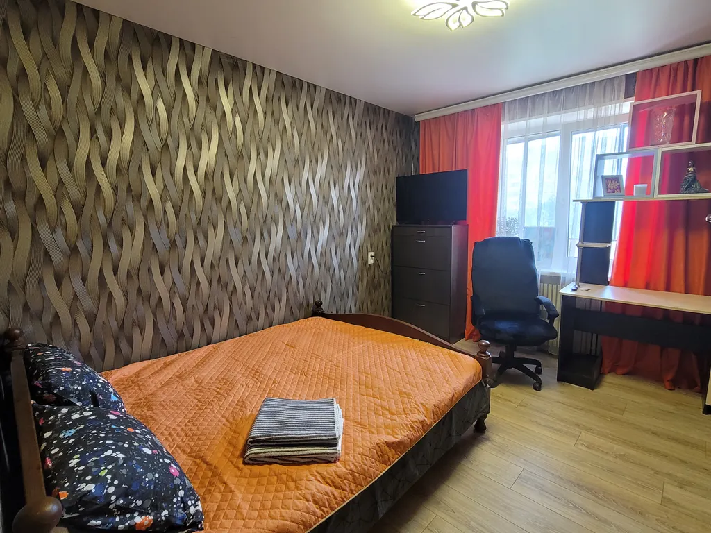 Новая 2-ух-комнатная квартира с хорошим расположением