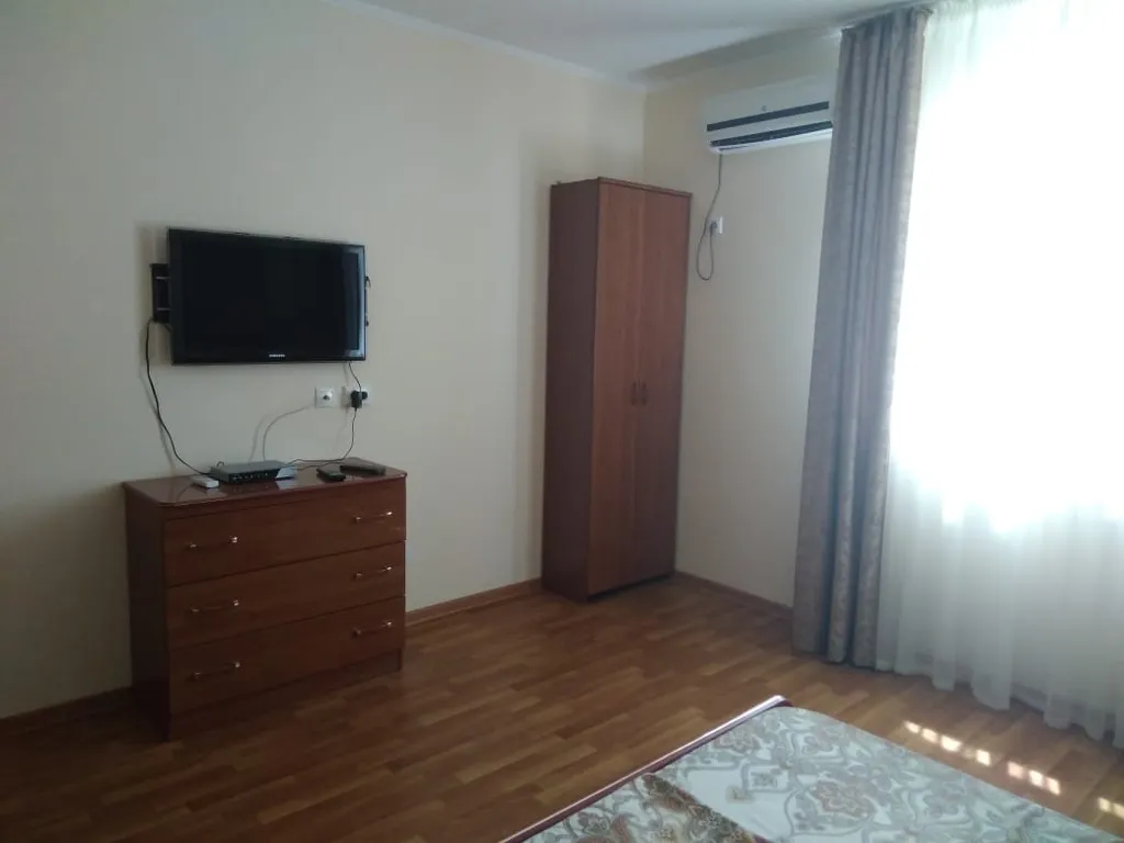 Коттедж Отдельный этаж в частном доме, 2 этаж — Анапа