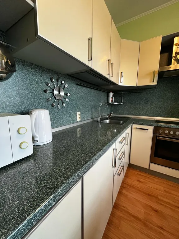 2-комнатная квартира в центре рядом с площадью