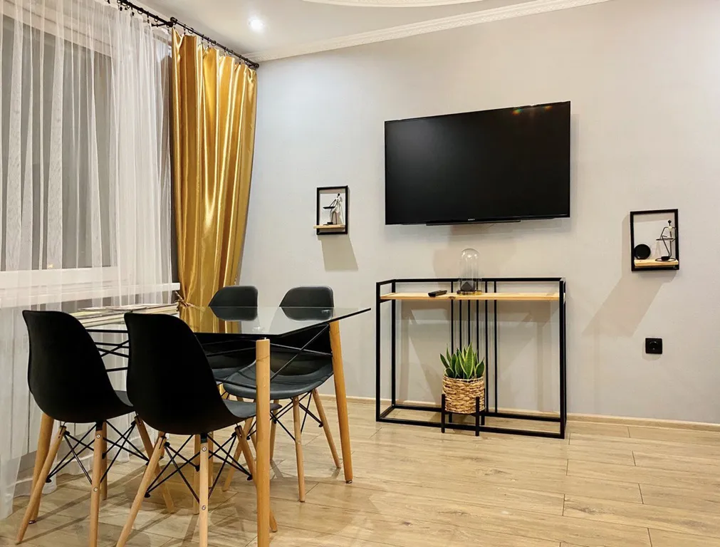 Квартира Квартира в центре города с видом на Нижнее озеро и Кафедральный собор — Калининград