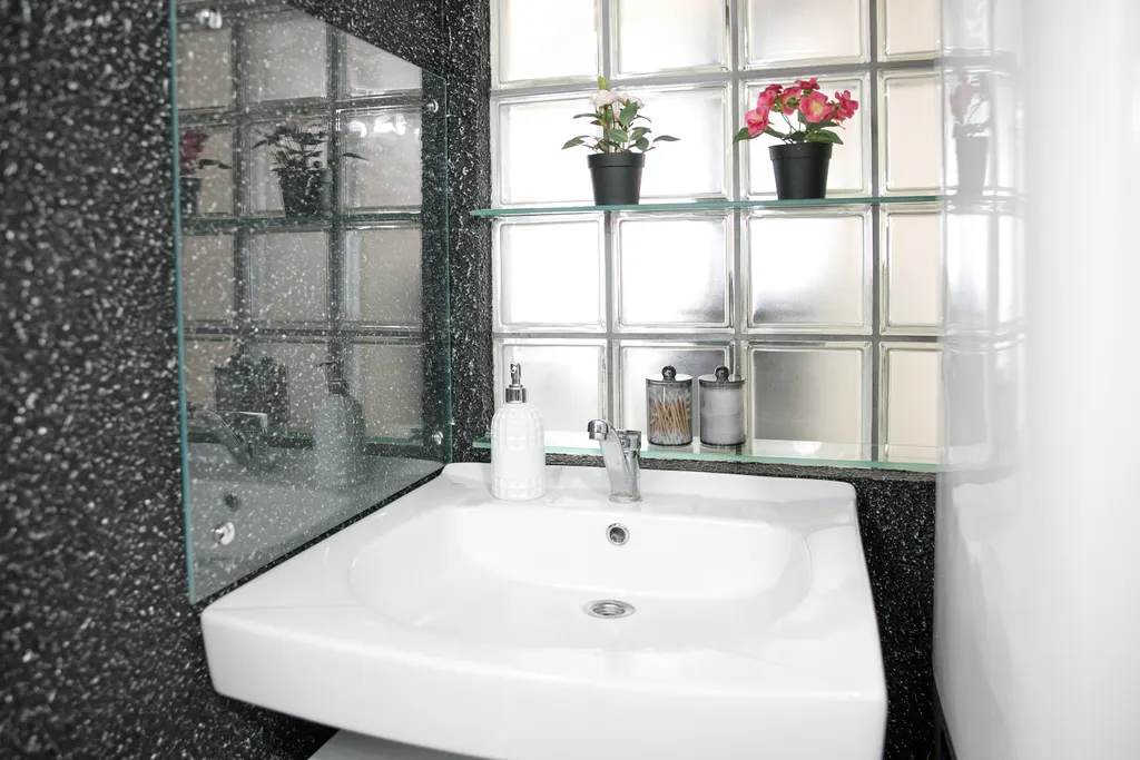 Коттедж Солнесная гора-Сяпся с сауной, 3 спальнями и видом на озеро