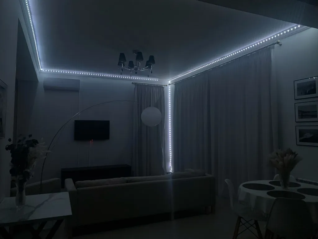 Уютная студия с бассейном