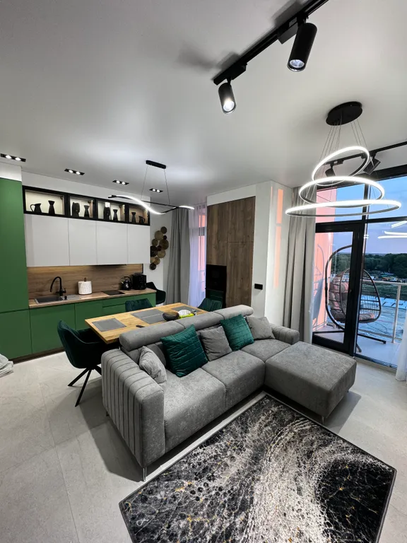 Шикарная квартира в Зеленоградске с боковым видом на море