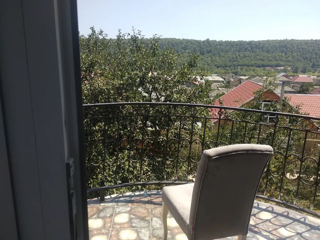 Guest house 119 с видом на горы, лес, двор