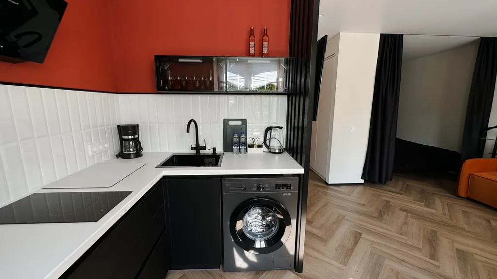 Уютная квартира с дизайнерским новым ремонтом в центе города