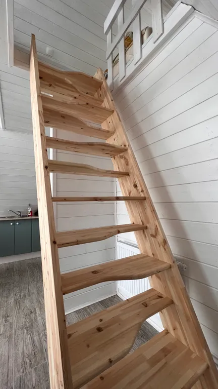 Дом Шалаш с купелью у озера