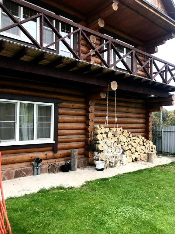 Большой дом с русской баней на дровах и чаном в Зелёном городе