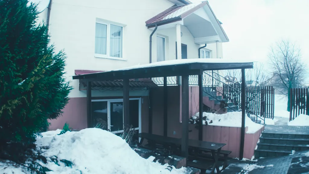 Городской коттедж с сауной и бильярдом в Гродно