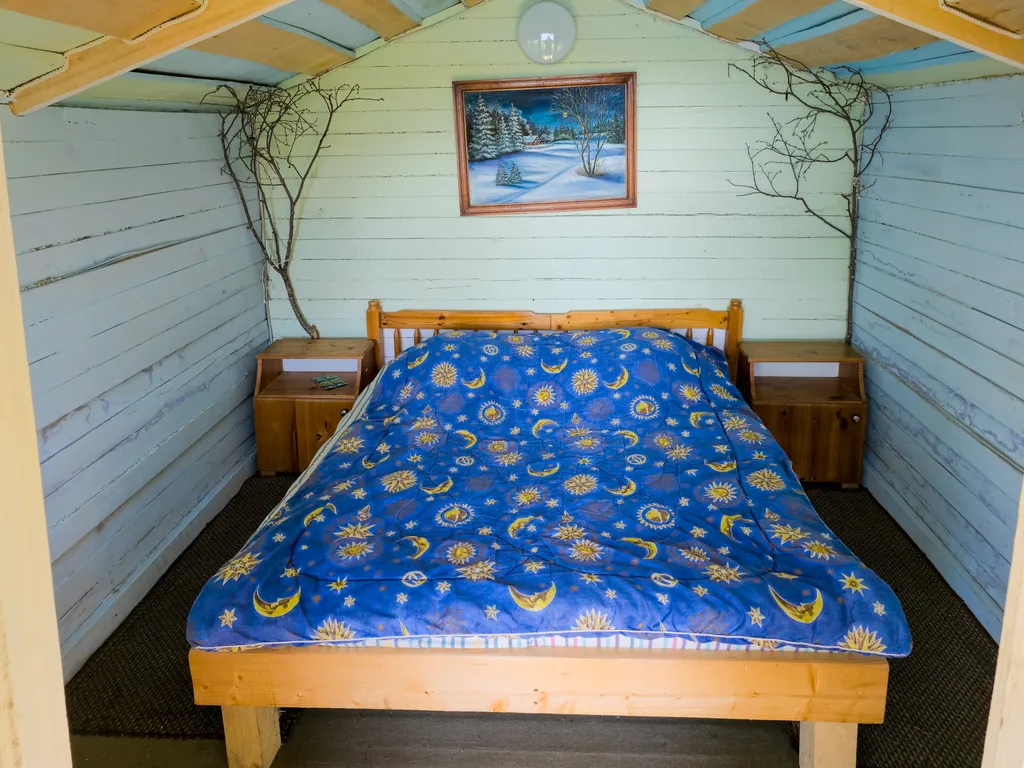 Дом с баней на берегу озера