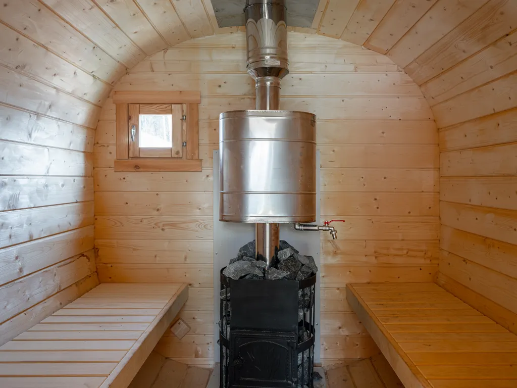 Домик у леса с камином и баней