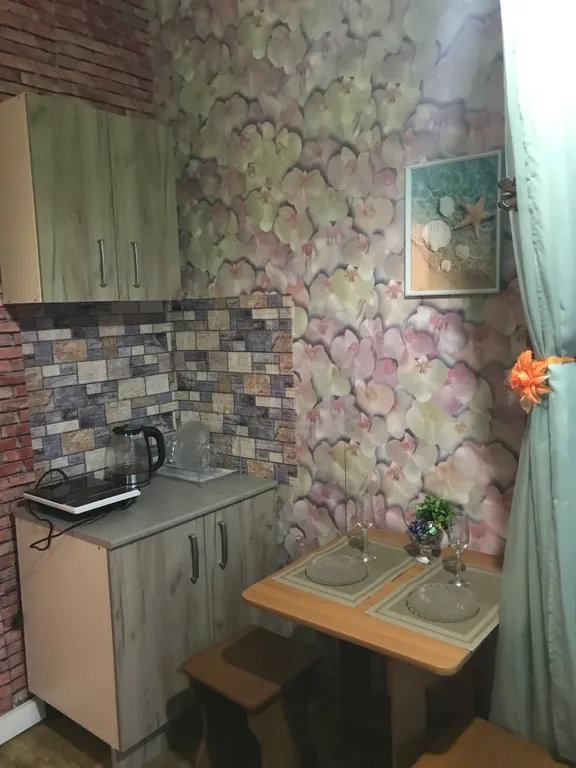 Гостинка (отдельная студия) недалеко от пляжа