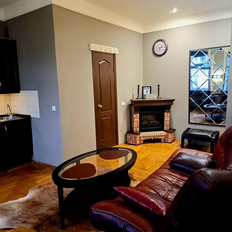 Квартира в самом Сердце города напротив  Кремля.