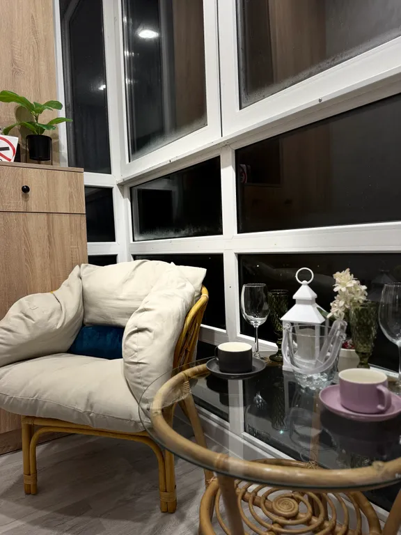 Уютная видовая современная квартира