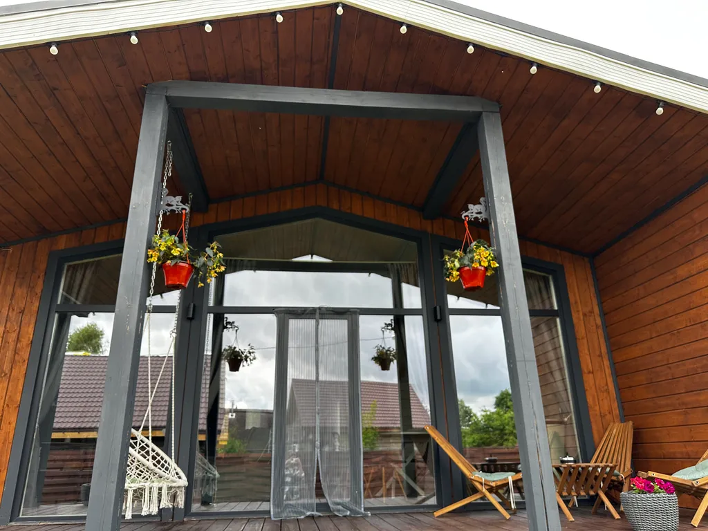 Уютный дом рядом с озером