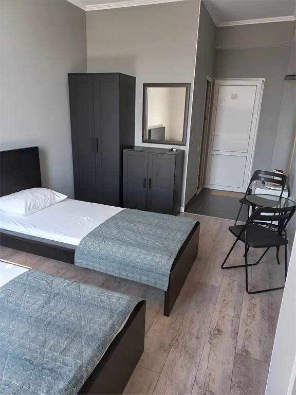 Квартира Двухместный номер с 2 односпальными кроватями и панорамным окном — аренда посуточно в Адлер