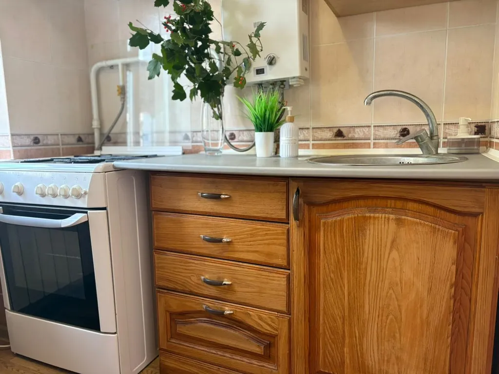 2-я квартира возле Дворца спорта