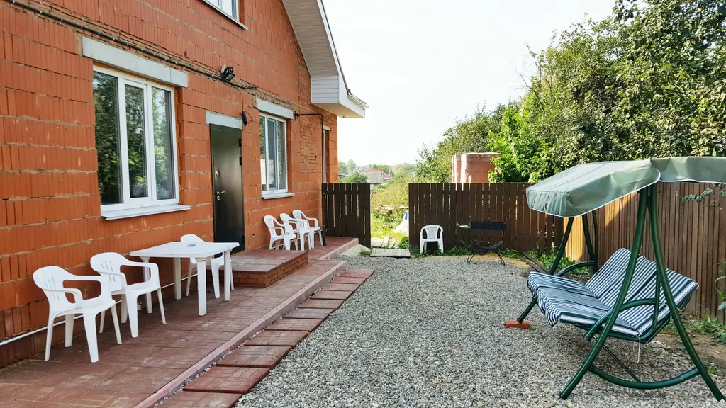 Апартаменты в доме коттеджного типа у монастыря