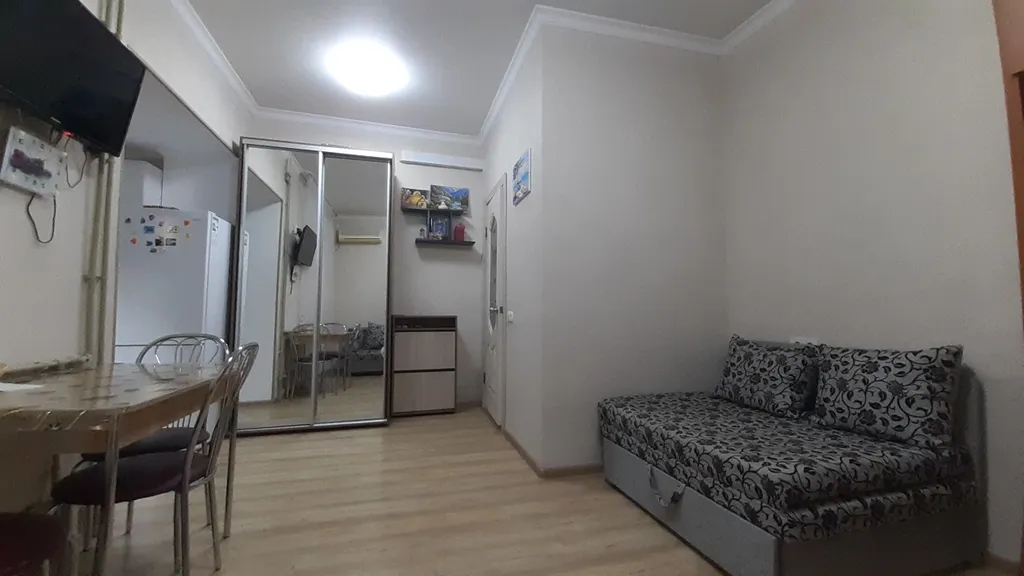 Студия с отдельным выходом в 5 минутах до моря