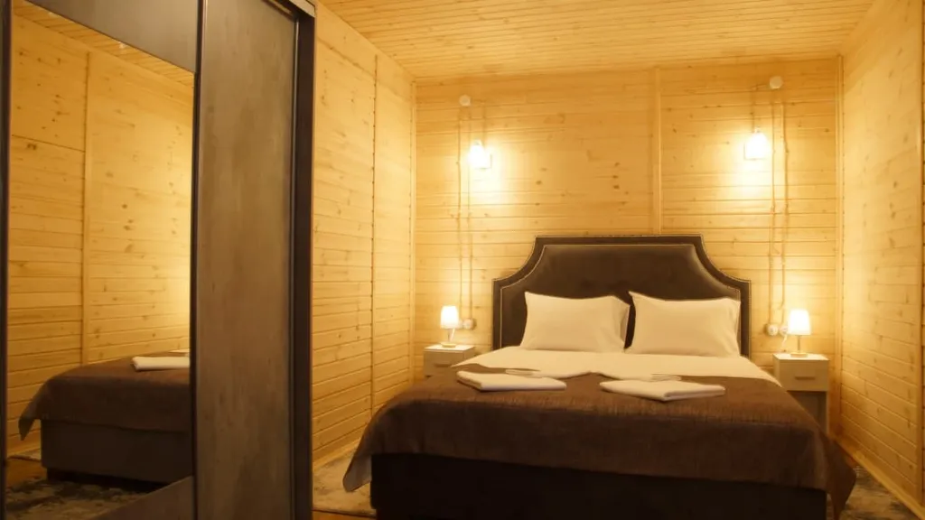 Коттедж Домик 6-местный — Архыз