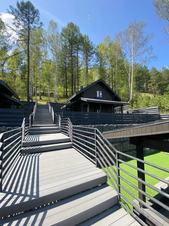 Малый коттедж с бассейном