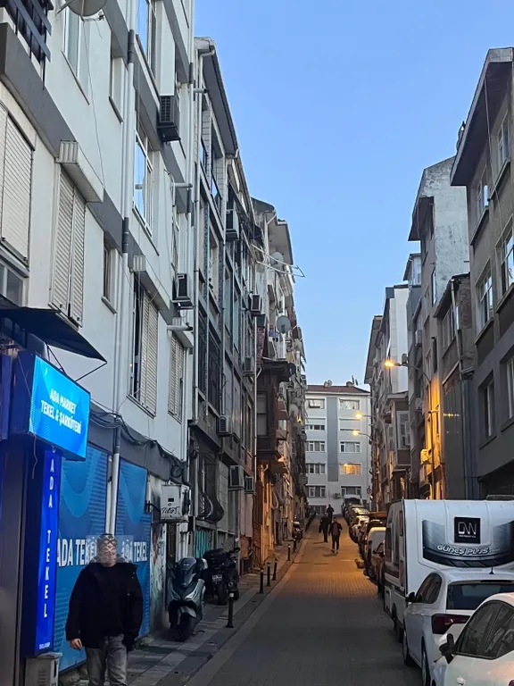 Современная 3-ая комнатная квартира в самом центре Стамбула