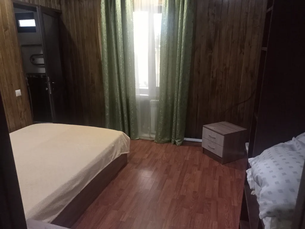 Дом с теплым бассейном и баней на дровах