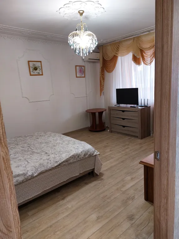 2-комнатная уютная квартира — аренда посуточно в Алушта