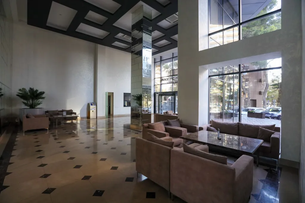 Новая квартира с просторной терассой и прекрасным видом на горы