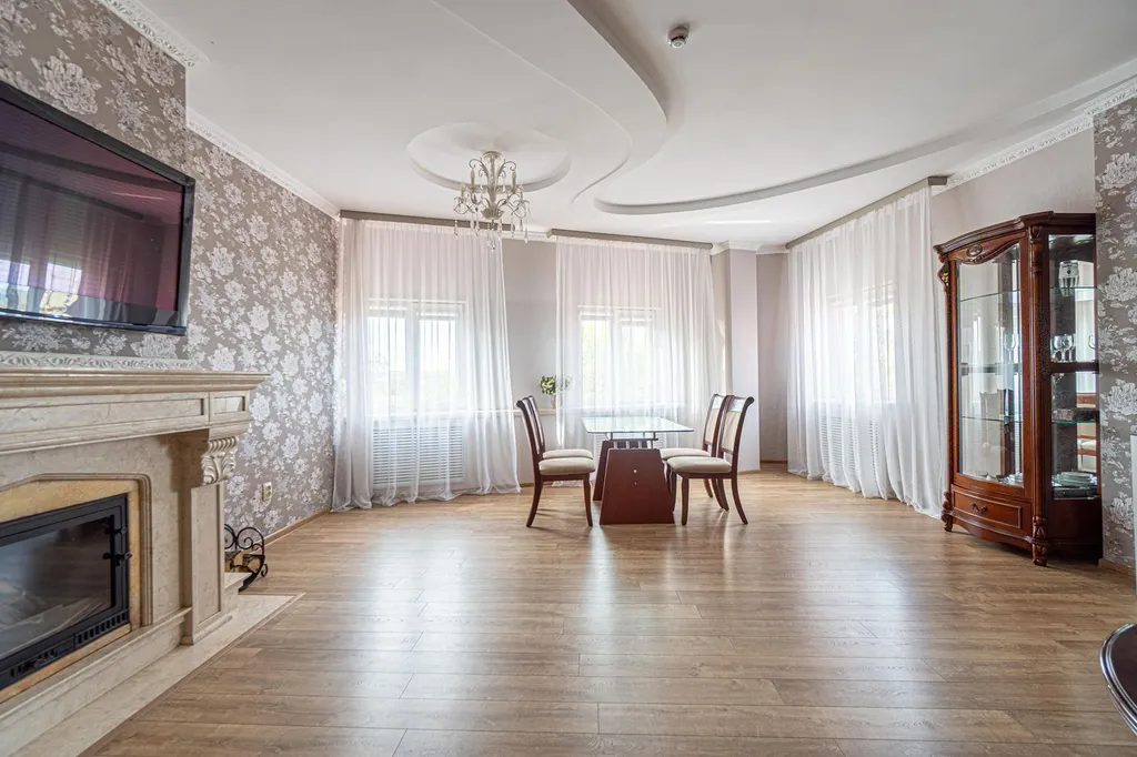 Семейный двухкомнатный Люкс 105 с камином