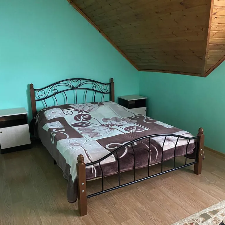 Коттедж 4-комнатный Дом — аренда посуточно в Сириус