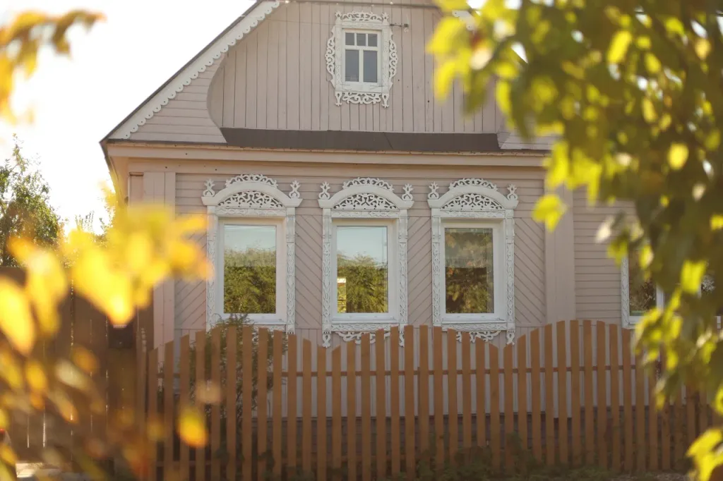 Дом прекрасной Ажурницы, Плес