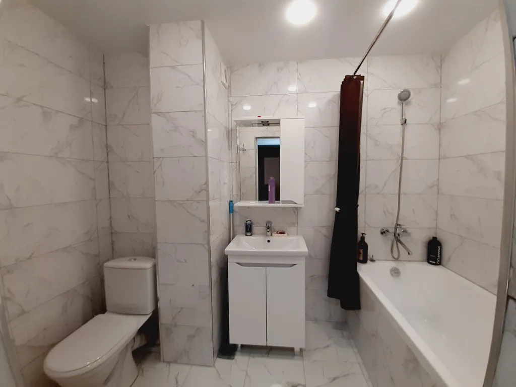 Новая квартира с евро ремонтом с отличной локацией